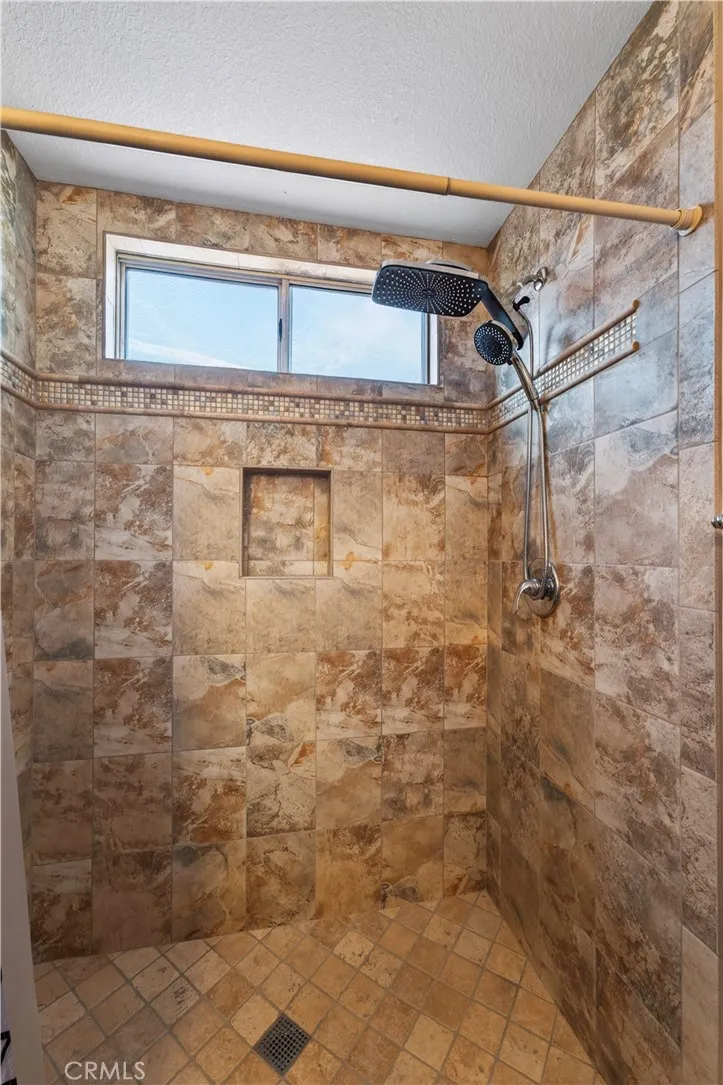 8520 Annandale Desert Hot Springs, CA 92240