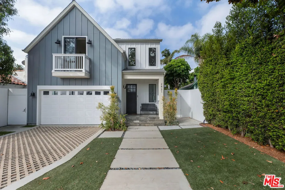 2421 Louella Avenue Los Angeles, CA 90291