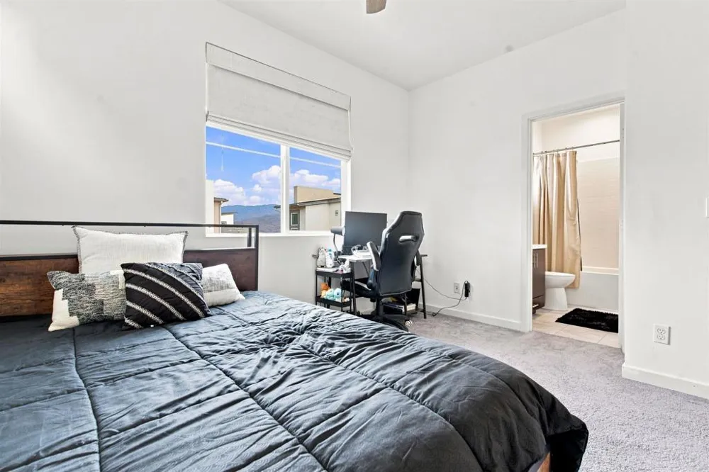 2260 Element Way Chula Vista, CA 91915