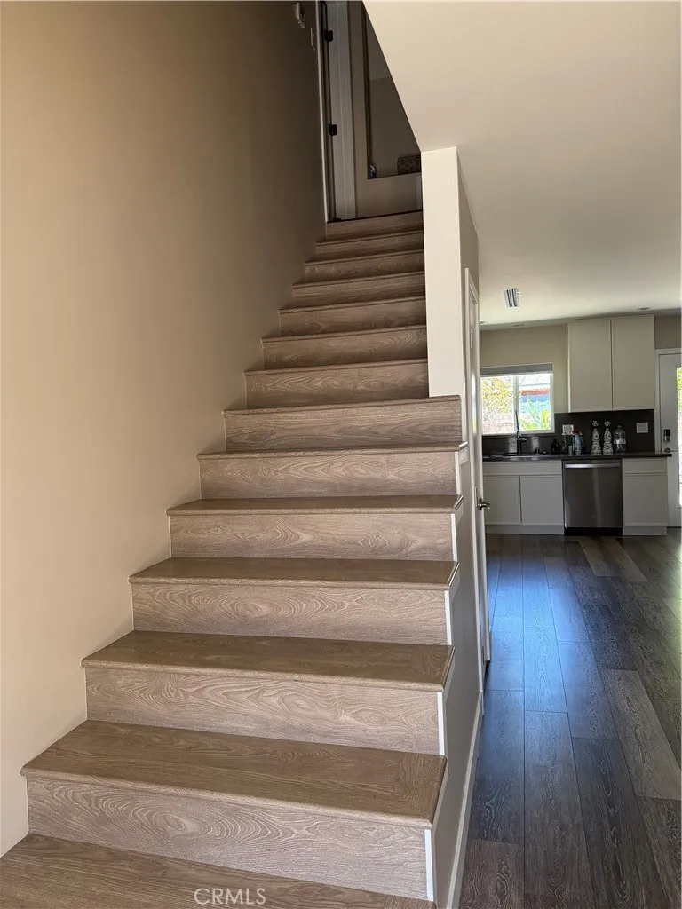 7923 Bellaire North Hollywood, CA 91605