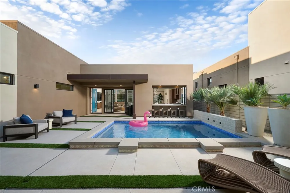 4532 Thunderbird Way Palm Springs, CA 92262