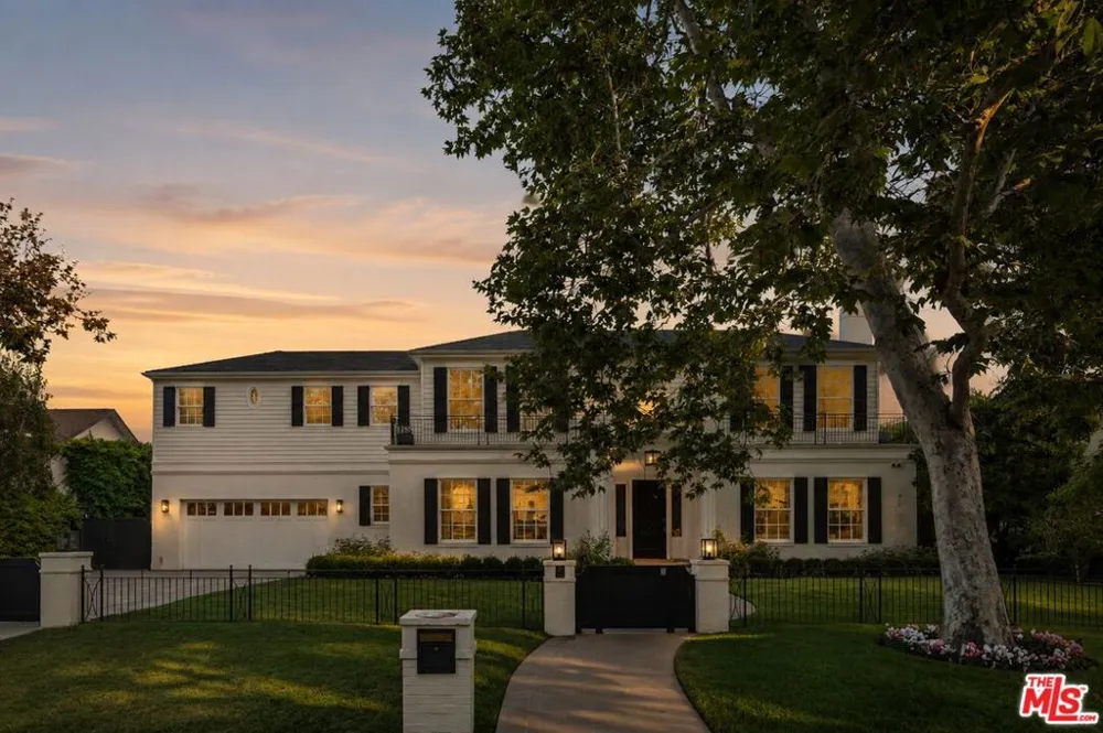 1232 Corsica Drive Pacific Palisades, CA 90272