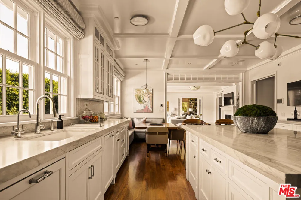 1232 Corsica Drive Pacific Palisades, CA 90272