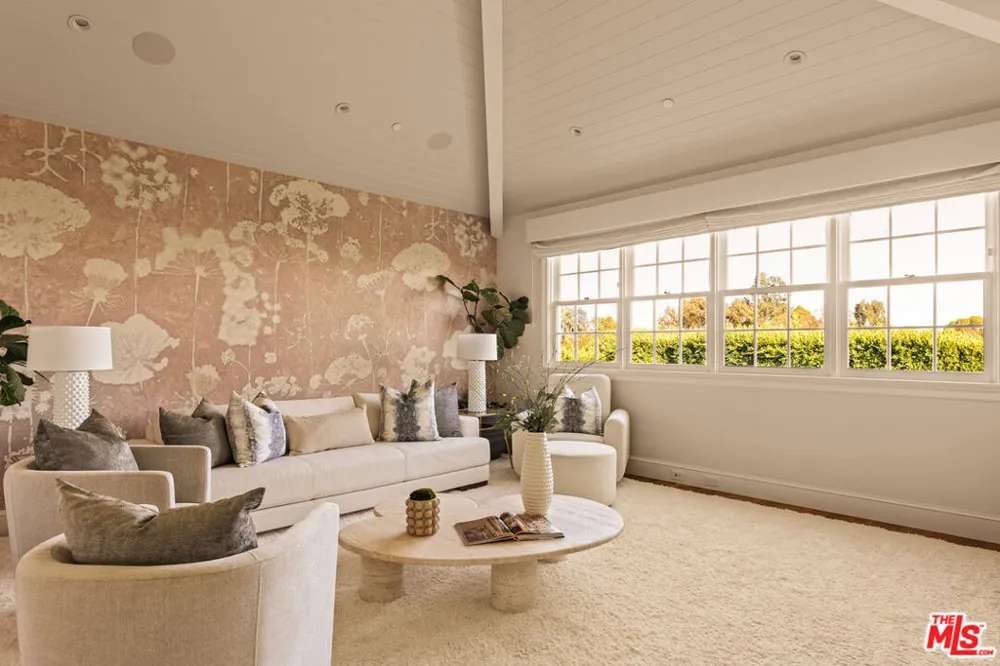 1232 Corsica Drive Pacific Palisades, CA 90272