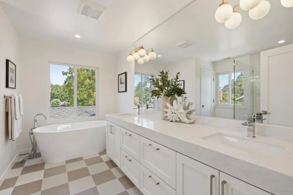 1238 Woodview Terrace Los Altos, CA 94024