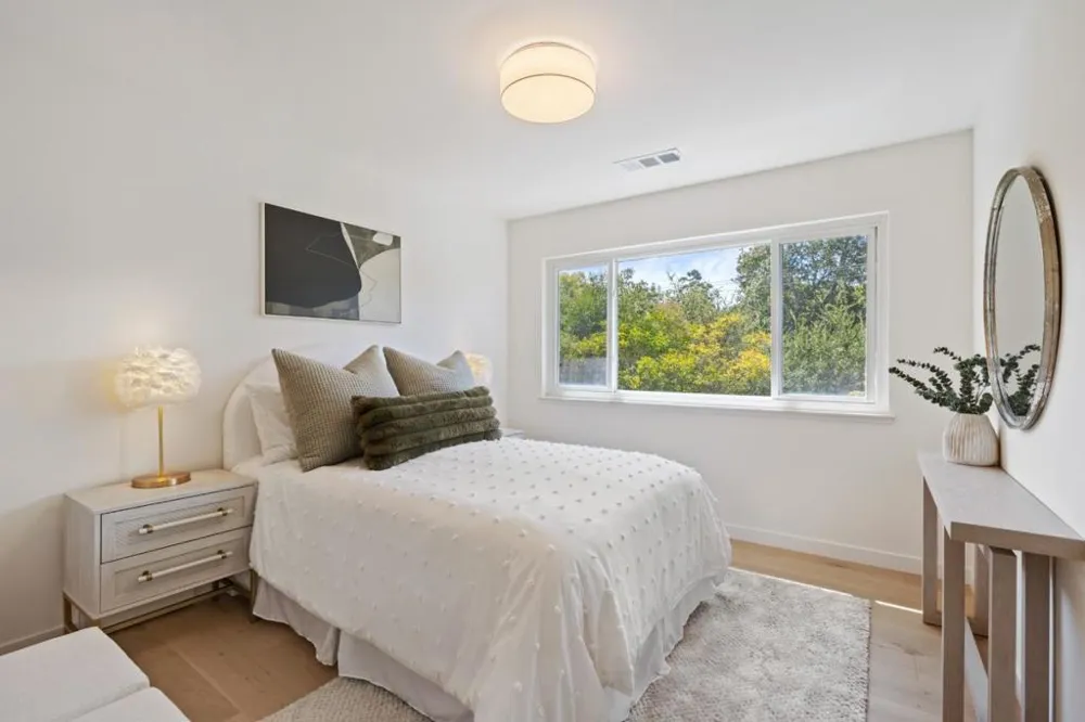 1238 Woodview Terrace Los Altos, CA 94024