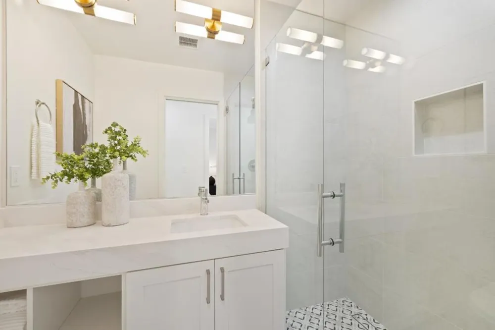 1238 Woodview Terrace Los Altos, CA 94024