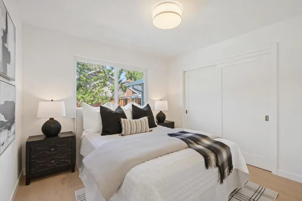 1238 Woodview Terrace Los Altos, CA 94024