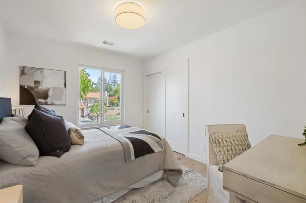 1238 Woodview Terrace Los Altos, CA 94024