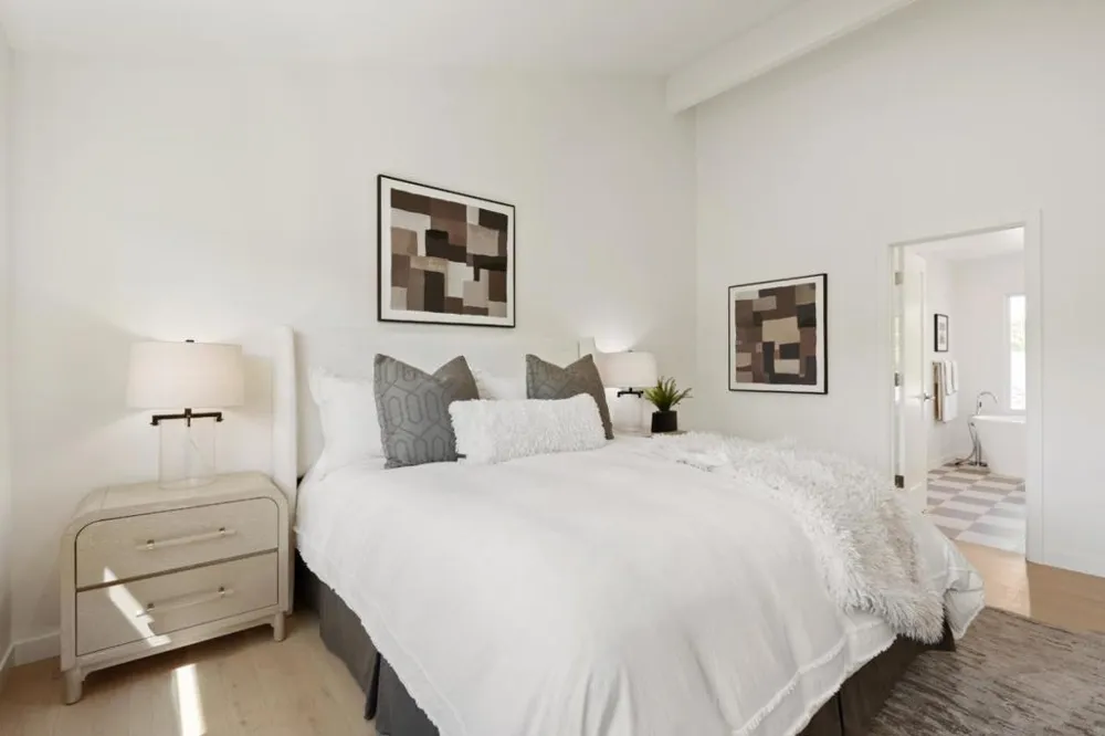 1238 Woodview Terrace Los Altos, CA 94024