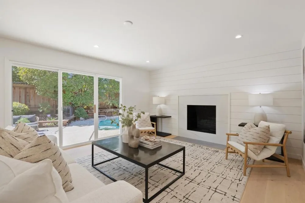 1238 Woodview Terrace Los Altos, CA 94024
