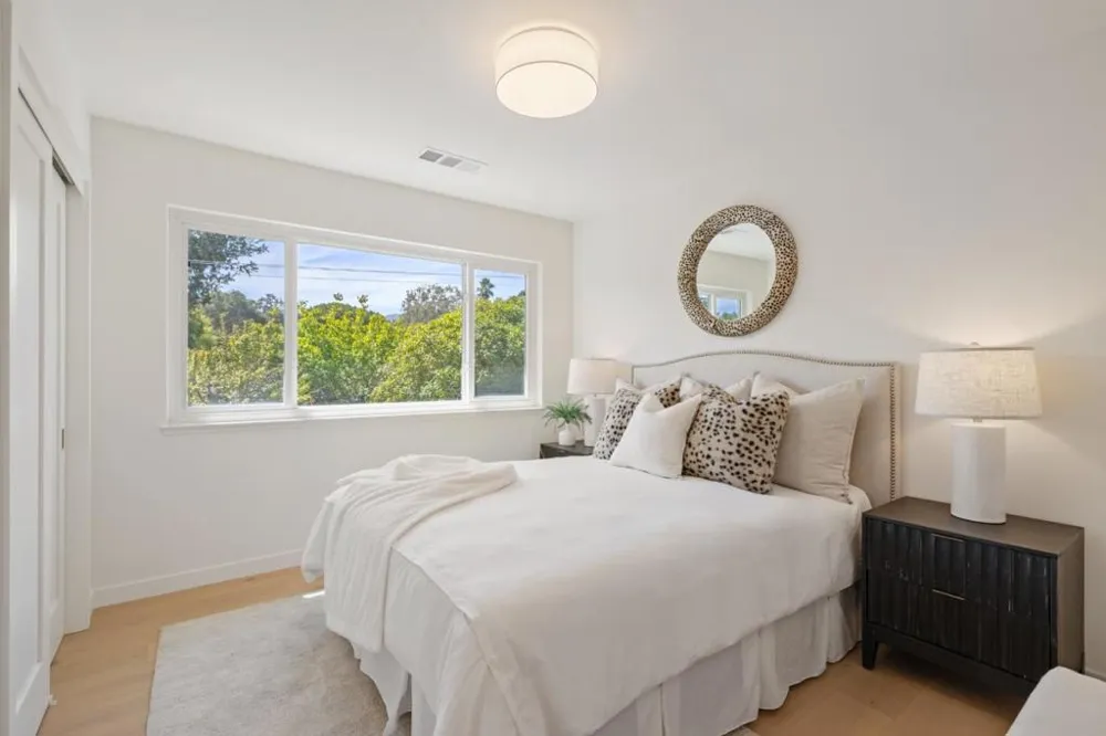 1238 Woodview Terrace Los Altos, CA 94024