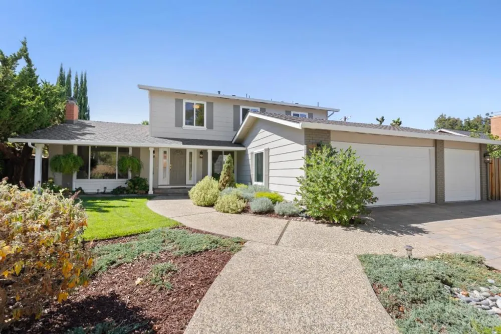 1238 Woodview Terrace Los Altos, CA 94024