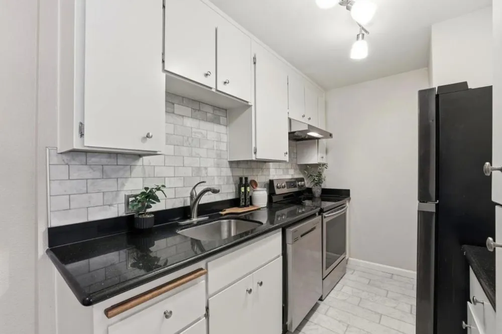 309 Tradewinds Drive #10 San Jose, CA 95123