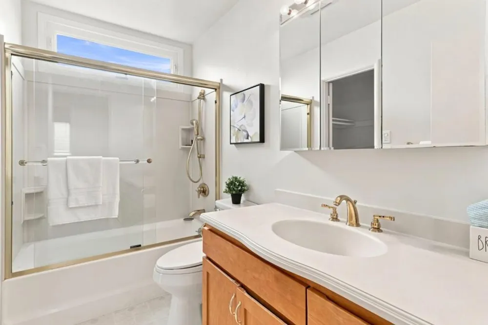 60 Roslyn Court Daly City, CA 94015
