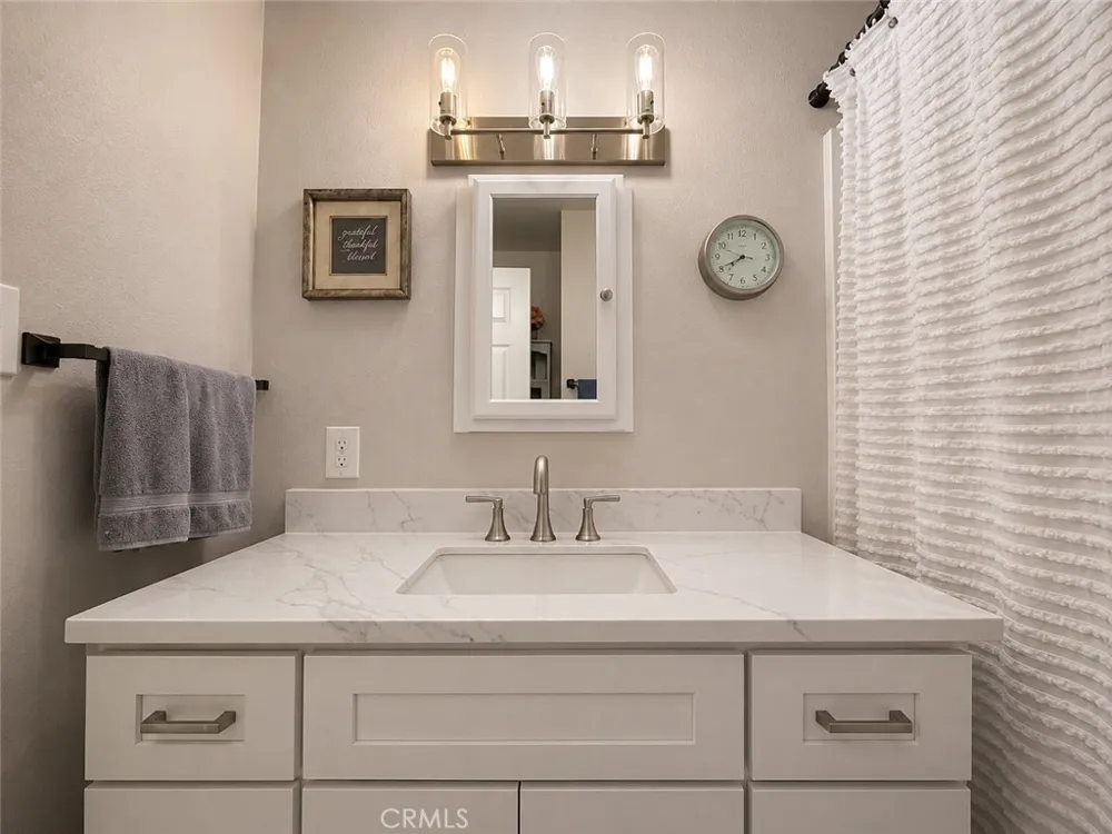 241 Raymond La Habra, CA 90631