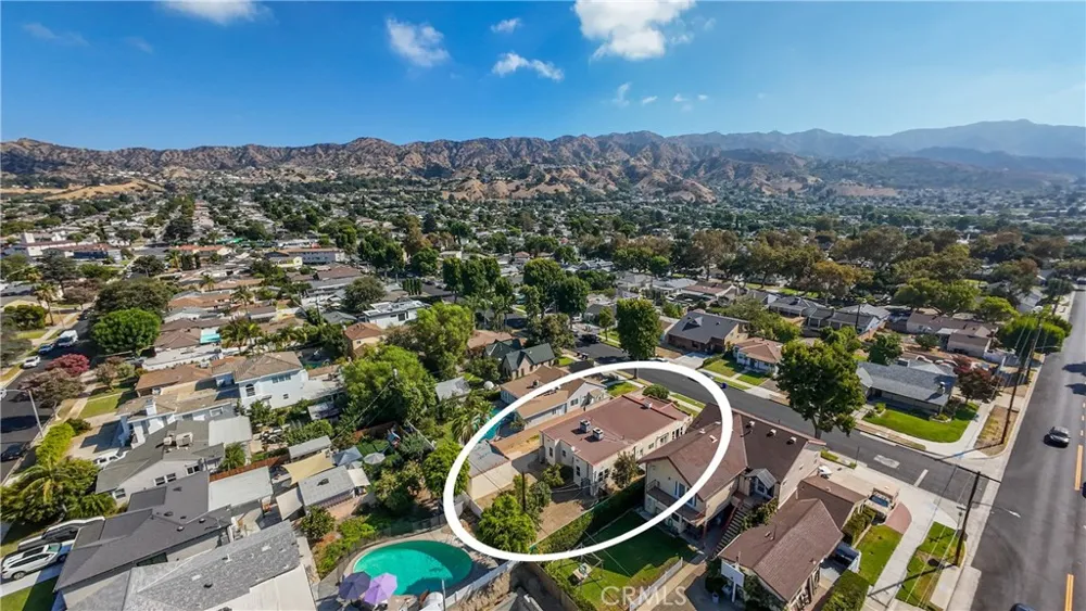 2207 Lamer Street Burbank, CA 91504