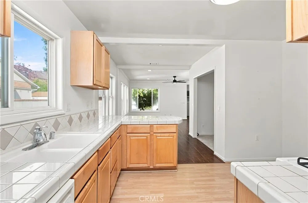 2207 Lamer Street Burbank, CA 91504