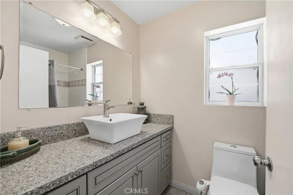 8621 Keokuk Winnetka, CA 91306