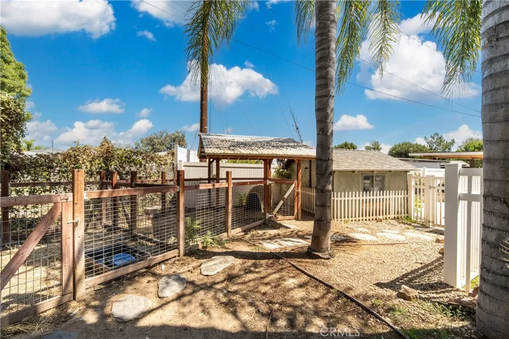 8621 Keokuk Winnetka, CA 91306