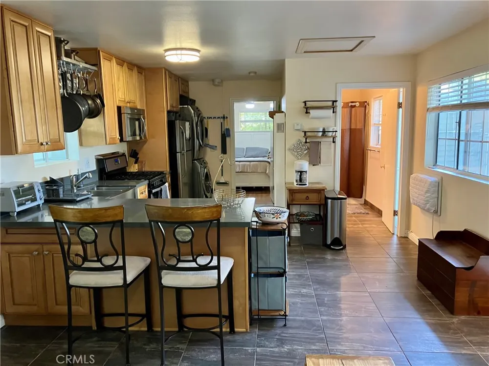 8621 Keokuk Winnetka, CA 91306