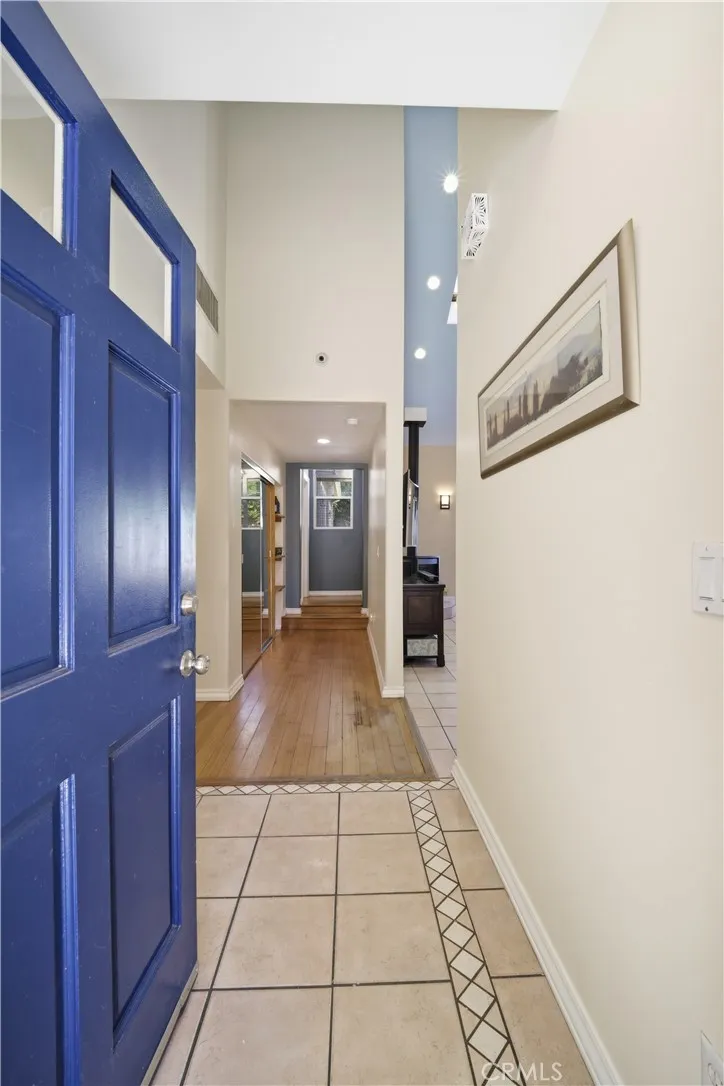 8621 Keokuk Winnetka, CA 91306