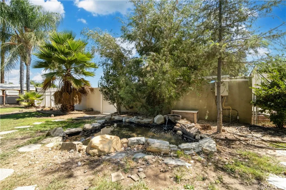8621 Keokuk Winnetka, CA 91306