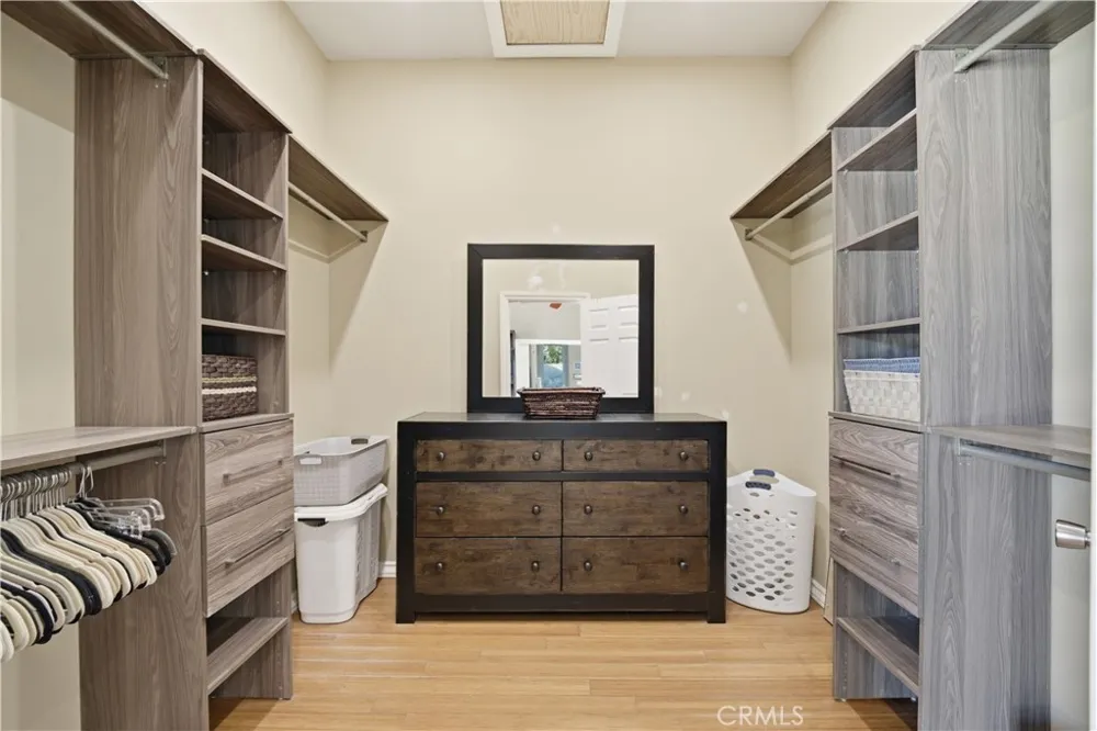 8621 Keokuk Winnetka, CA 91306