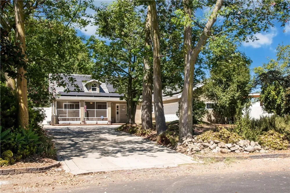 8621 Keokuk Winnetka, CA 91306