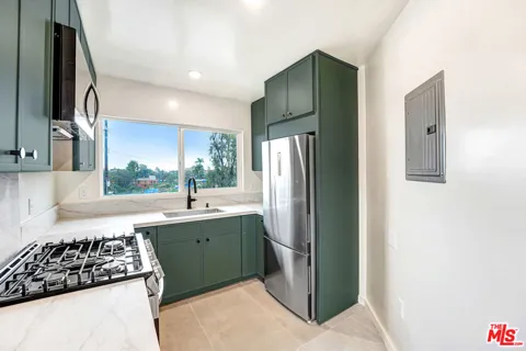 16185 W Sunset Blvd #5