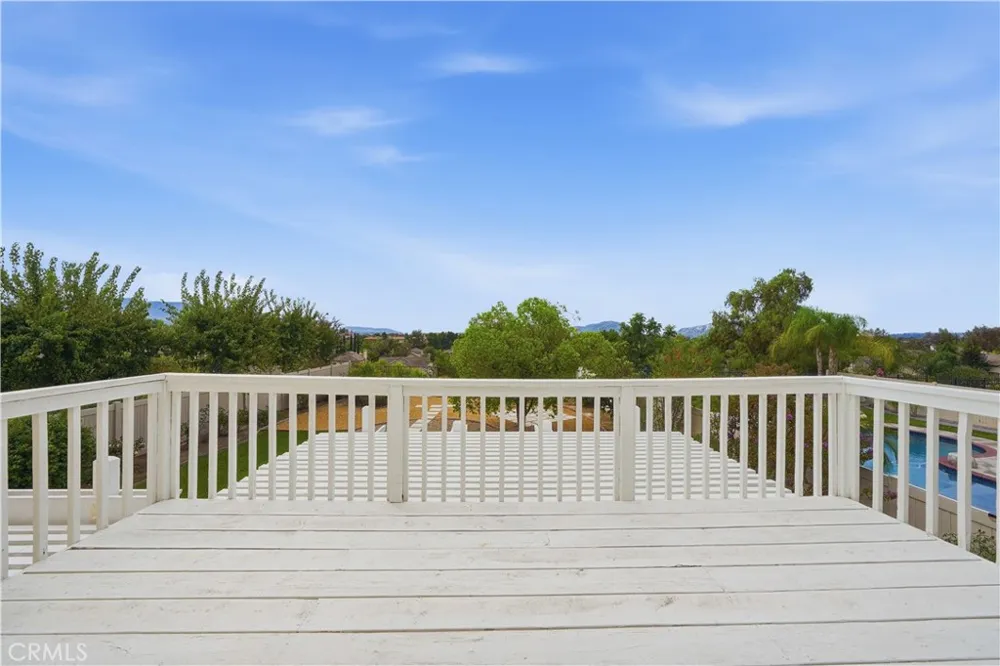 32185 Corte Carmela Temecula, CA 92592