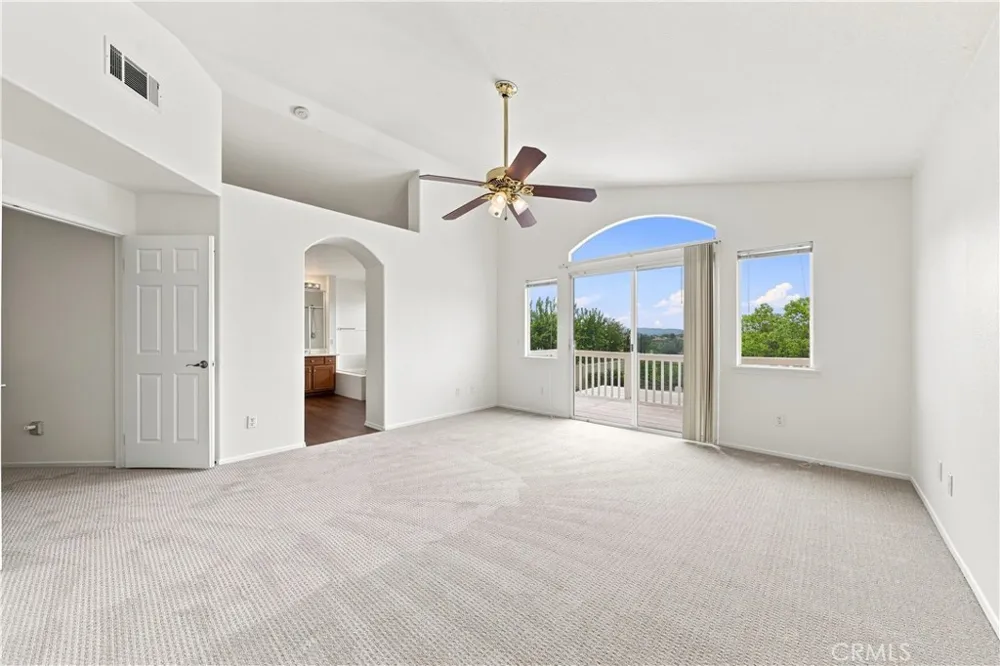 32185 Corte Carmela Temecula, CA 92592