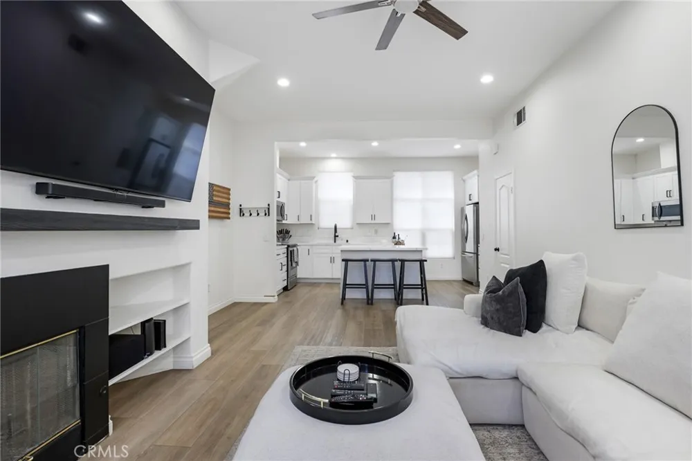 8017 E Naples Anaheim, CA 92808
