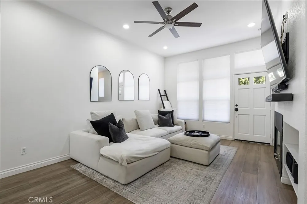 8017 E Naples Anaheim, CA 92808