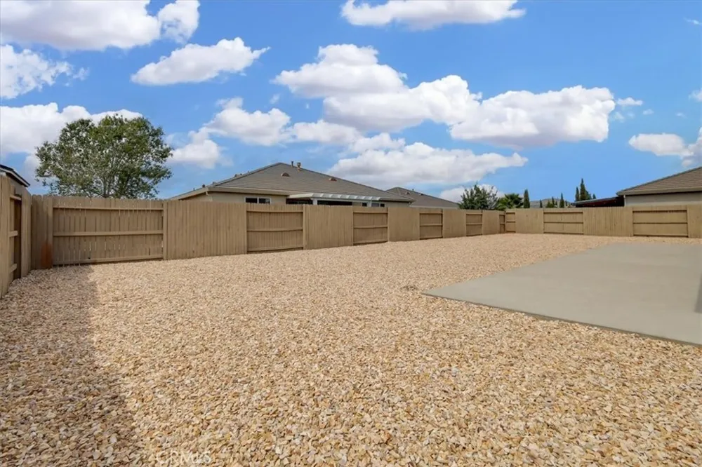 5658 Stonehaven Linda, CA 95901