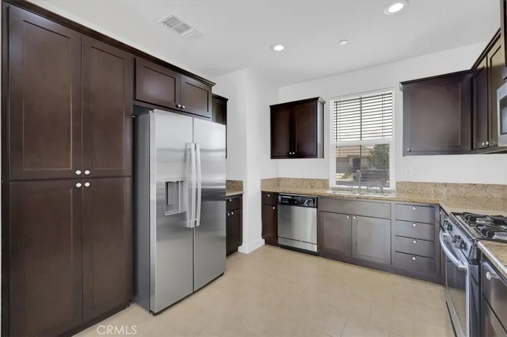 5658 Stonehaven Linda, CA 95901
