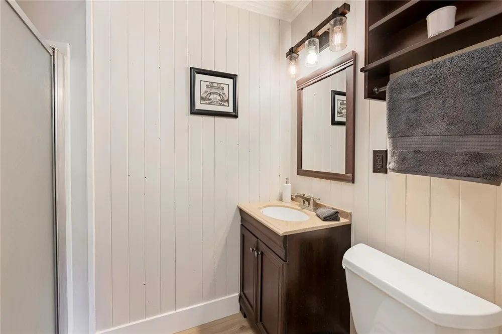 2425 Heather Long Beach, CA 90815