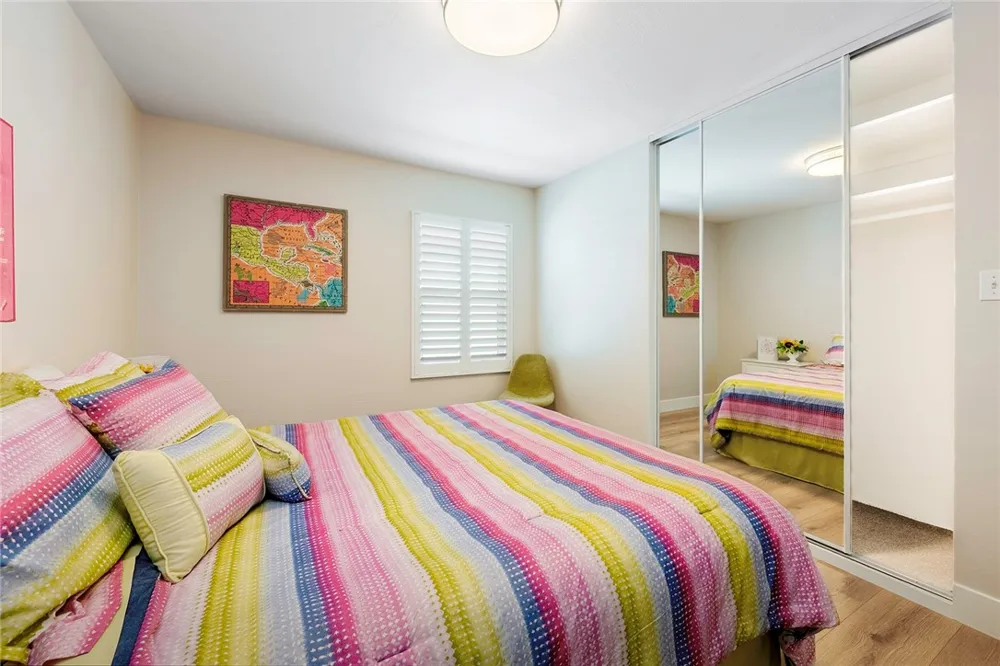 2425 Heather Long Beach, CA 90815
