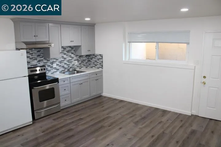 527 Vaqueros Ave Rodeo, CA 94572