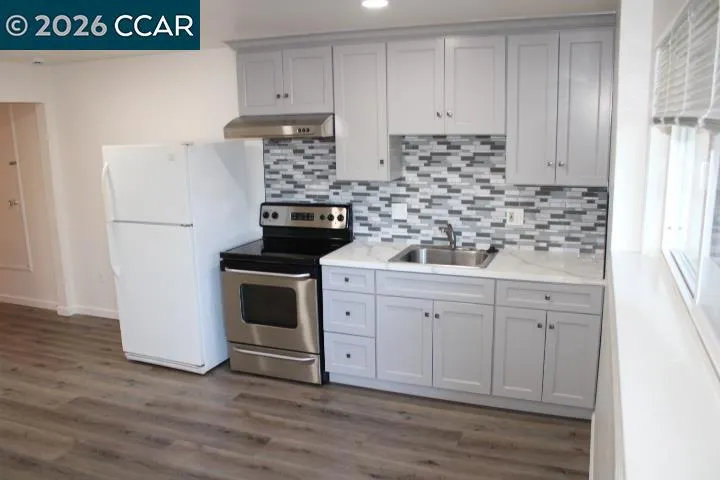 527 Vaqueros Ave Rodeo, CA 94572