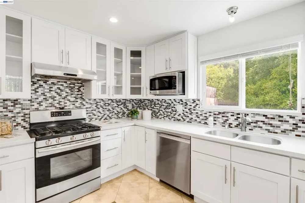4087 Mozart Dr Richmond, CA 94803