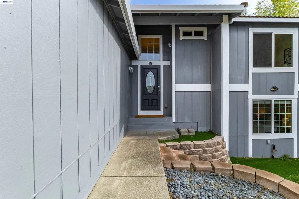 4087 Mozart Dr Richmond, CA 94803