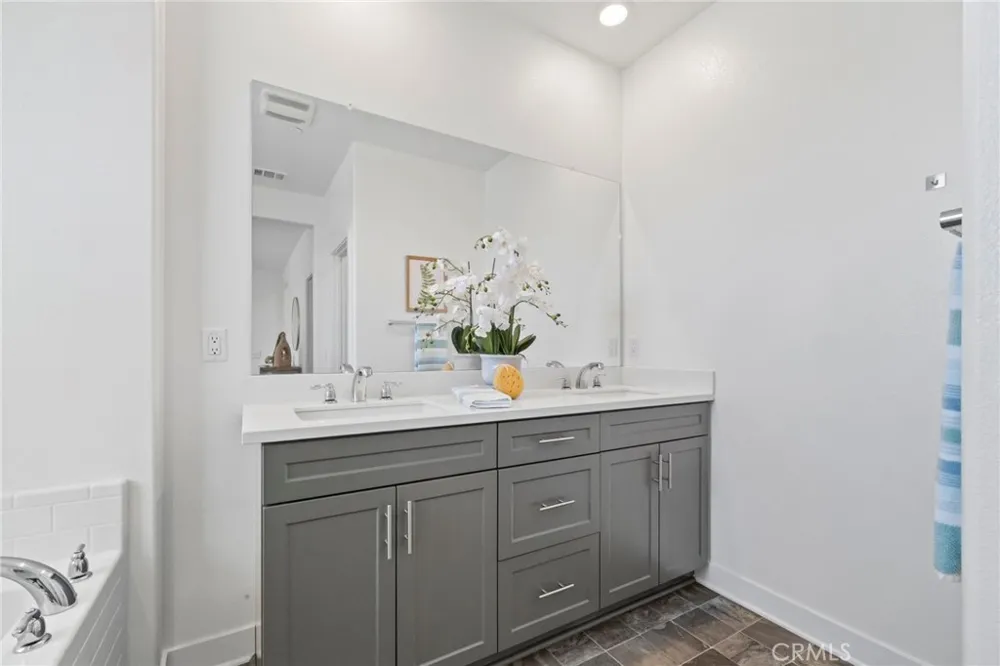 810 Enchanted Hideaway Upland, CA 91786