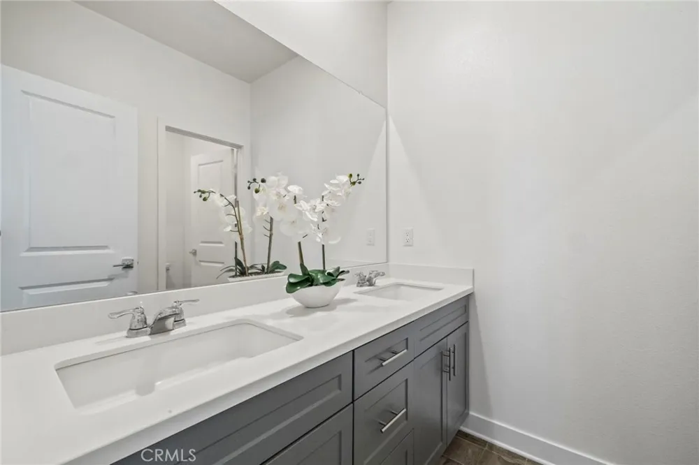 810 Enchanted Hideaway Upland, CA 91786