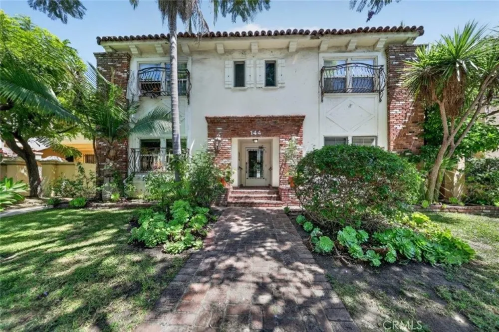 144 La Peer Drive Beverly Hills, CA 90211