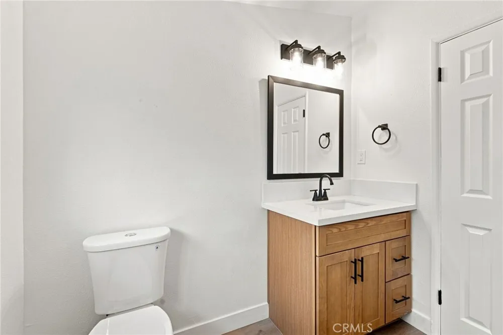 663 E Margarita Rialto, CA 92376
