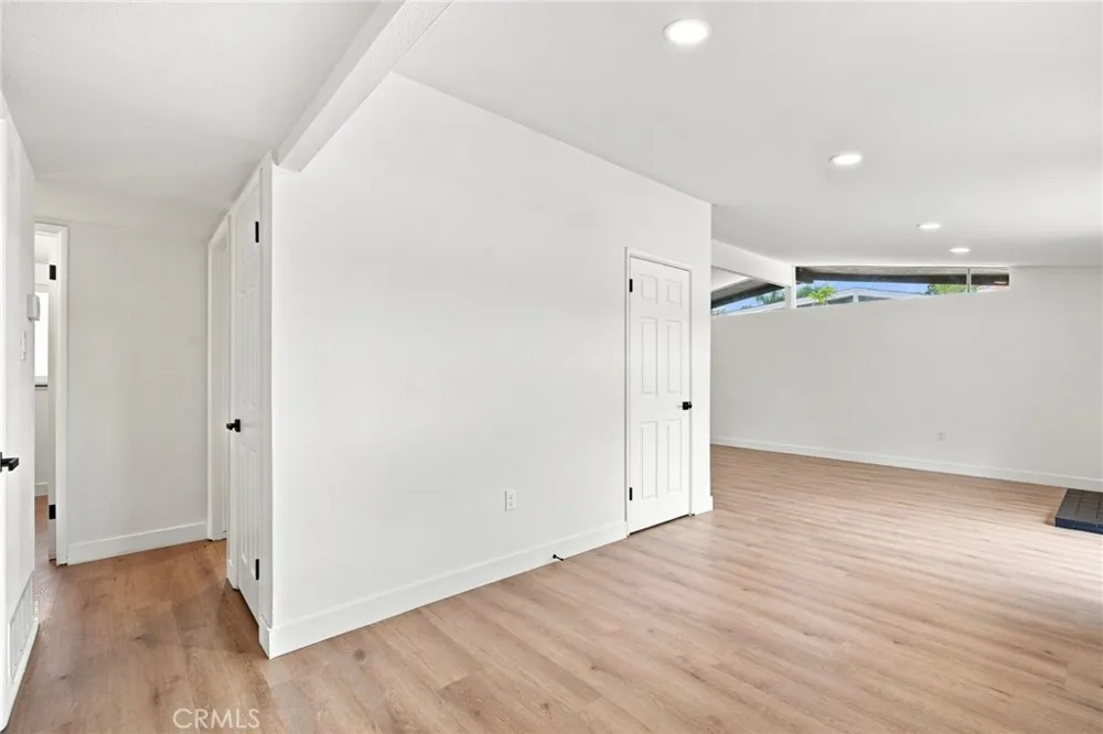 663 E Margarita Rialto, CA 92376