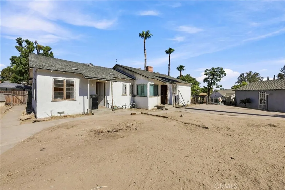 2525 Avenida Escuela Bakersfield, CA 93306