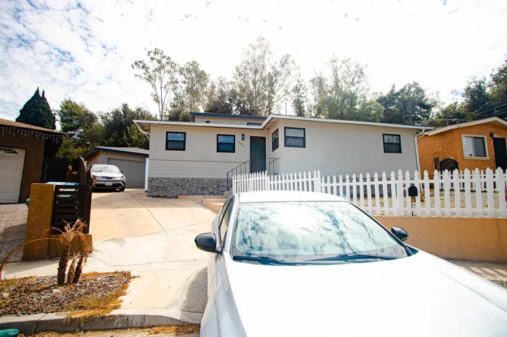6461 Duluth Avenue San Diego, CA 92114