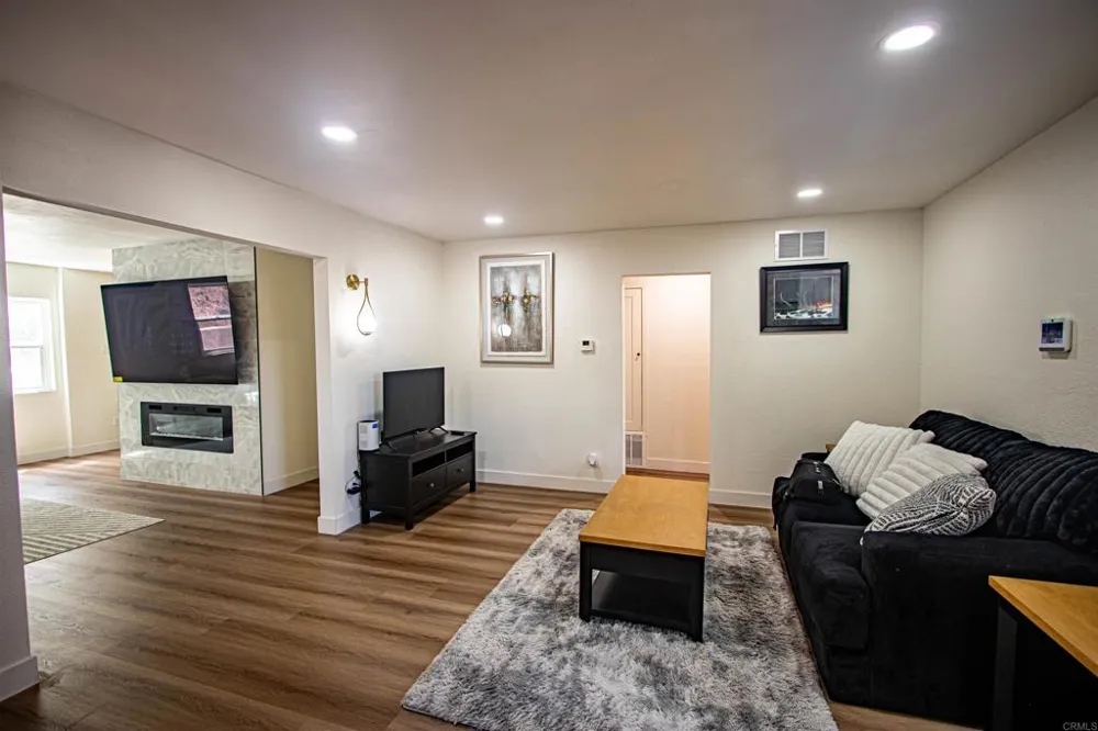 6461 Duluth Avenue San Diego, CA 92114